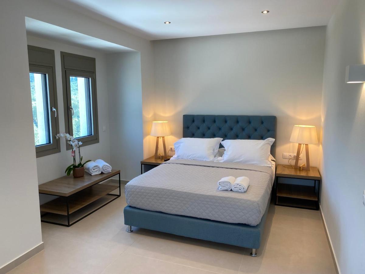 Luminous Luxury Apartments 리메나스 외부 사진